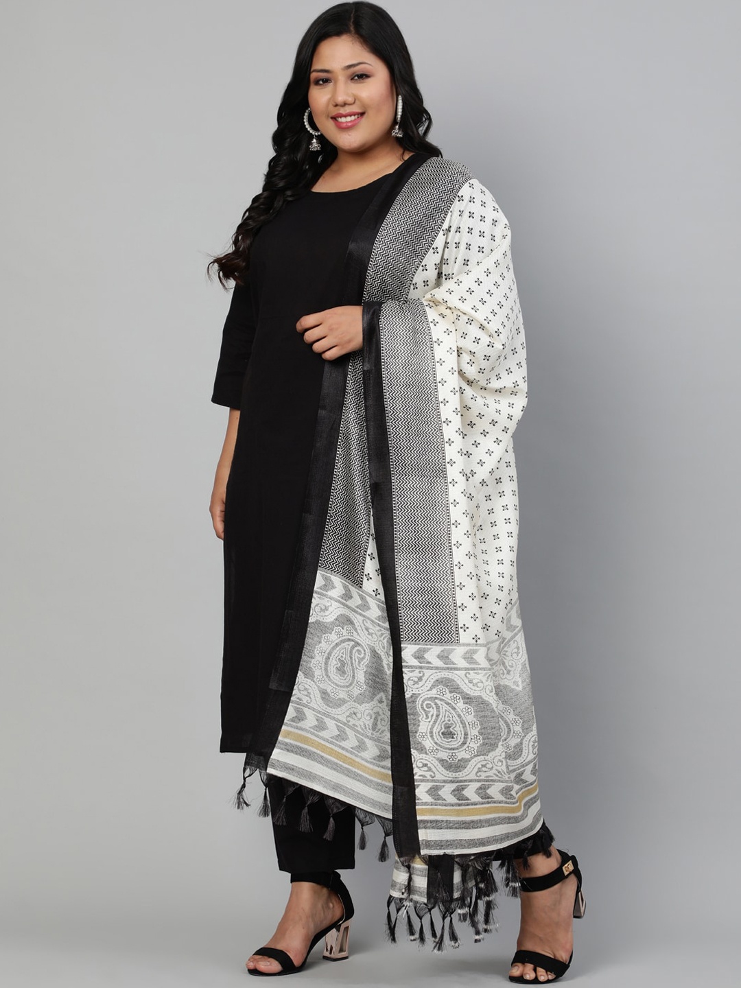 

Nayo Plus Size Women Black Kurta with Trousers & Dupatta