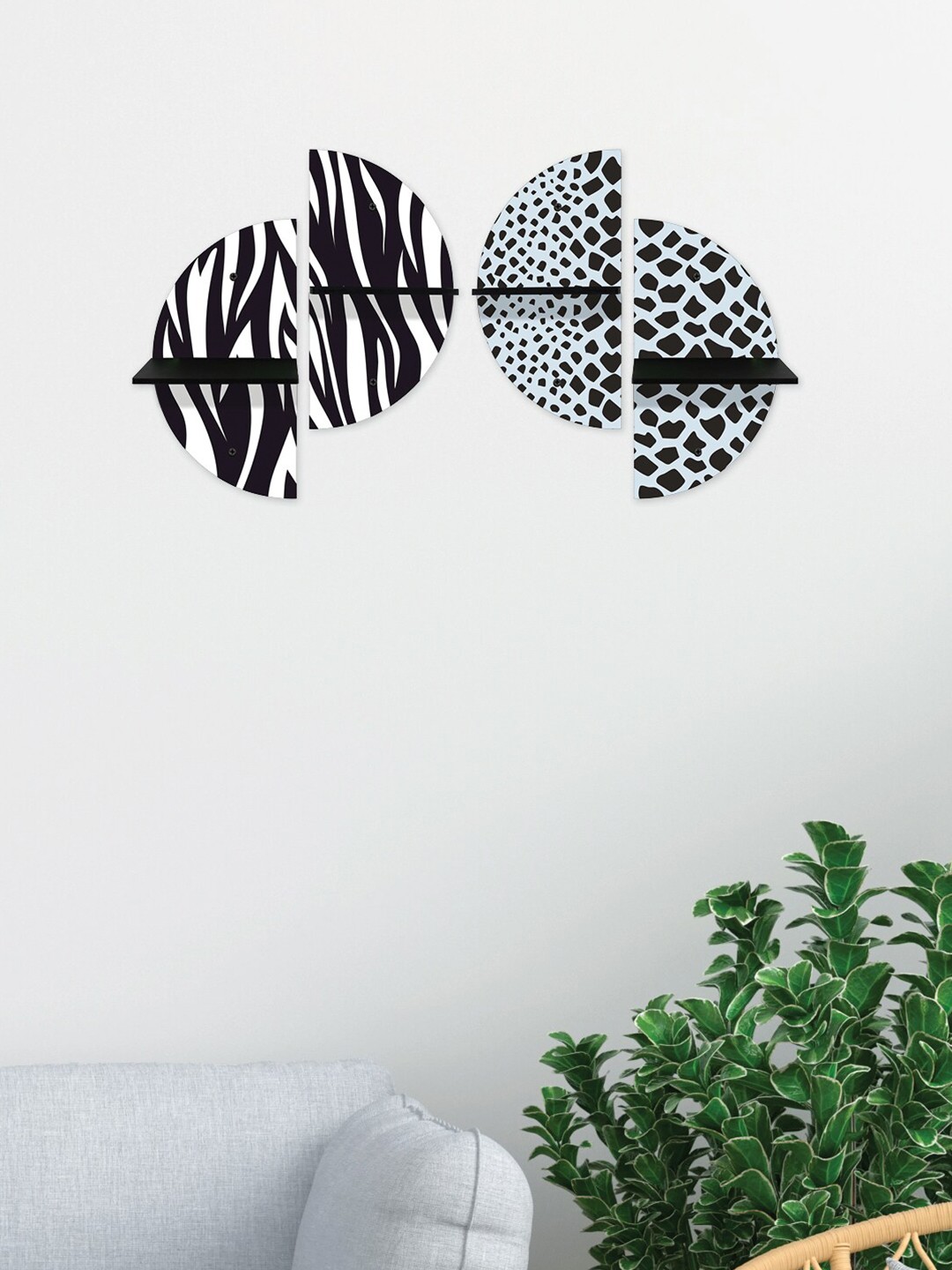 

RANDOM Set of 2 Black & White Printed MDF Semi Circular Wall Shelf with Black Plates