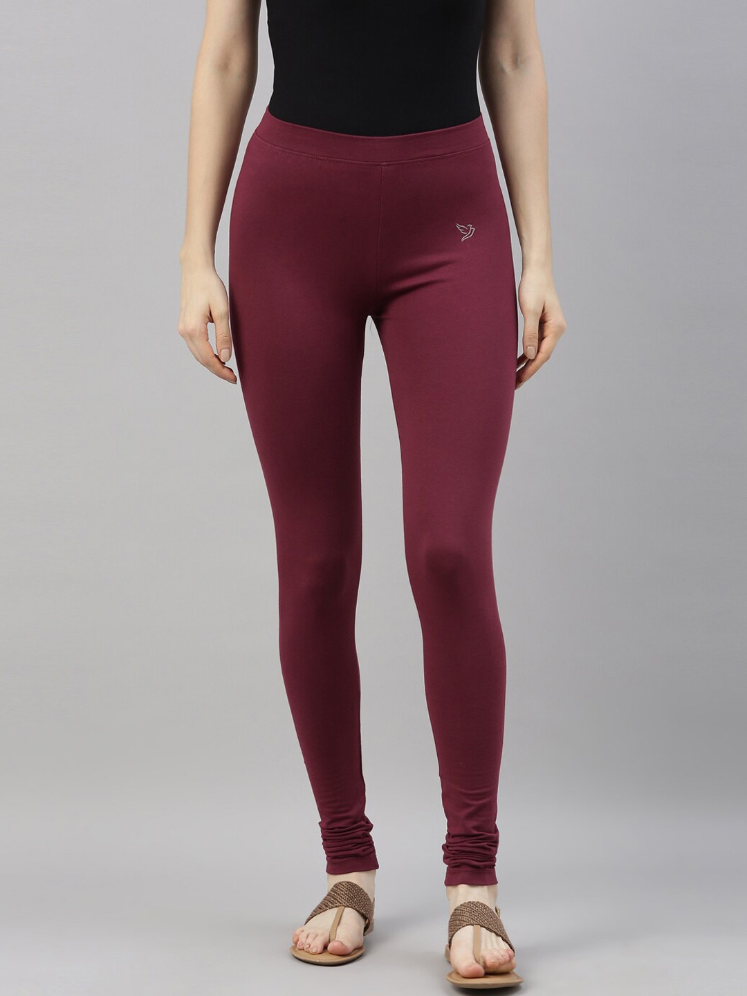

TWIN BIRDS Women Maroon Solid Churidar-Length Leggings