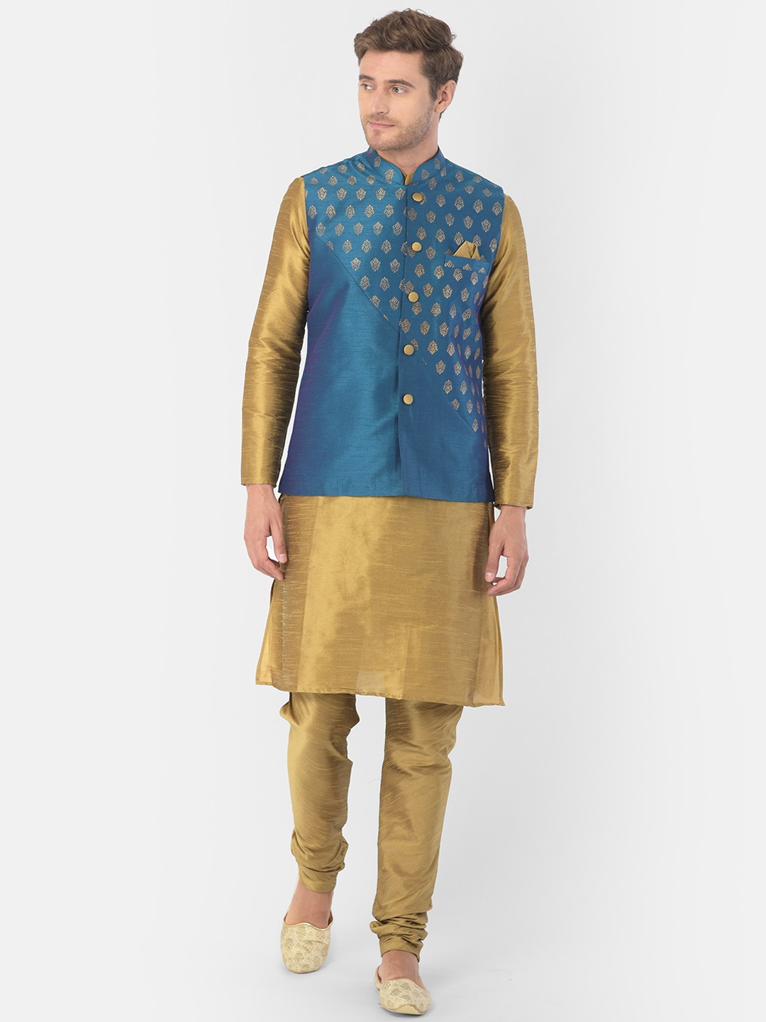 

DEYANN Men Gold-Toned & Blue Solid Kurta with Pyjamas