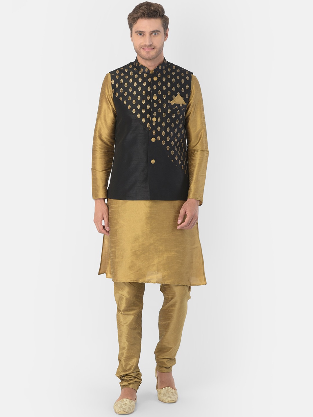 

DEYANN Men Black & Gold-Toned Solid Kurta with Churidar & Nehru Jacket