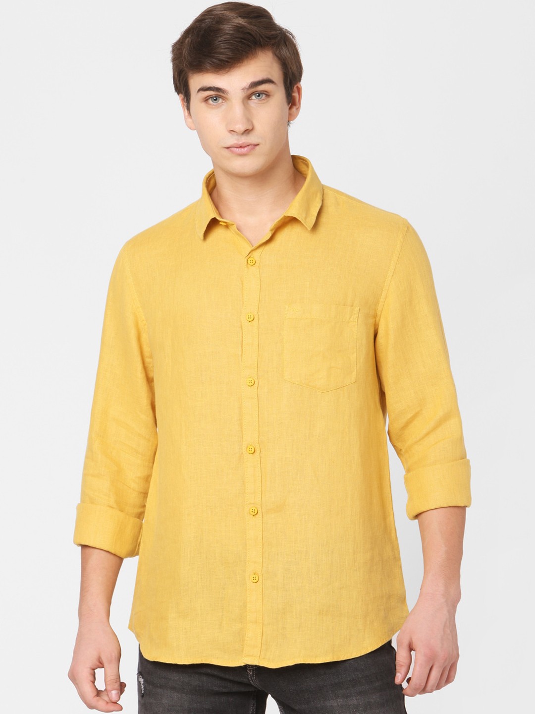 

SPYKAR Men Yellow Slim Fit Solid Casual Shirt