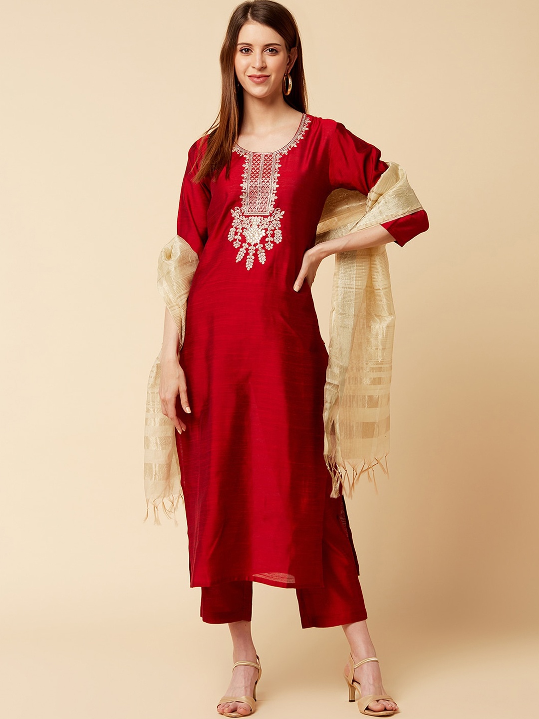 

KSUT Women Maroon & Gold-Toned Embroidered Kurta with Trousers & Dupatta