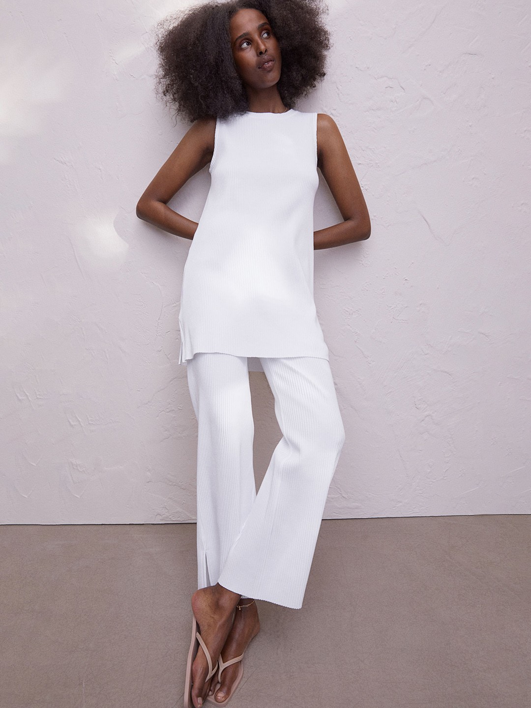 

H&M Women White Ribbed Trousers