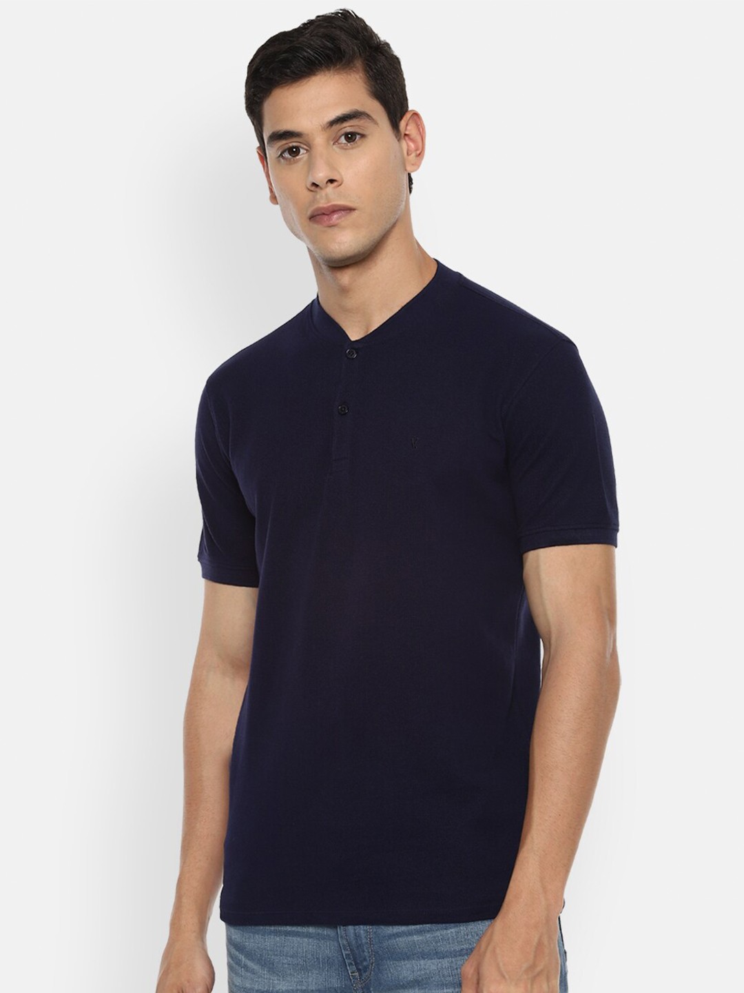 

V Dot Men Navy Blue Solid Mandarin Collar T-shirt