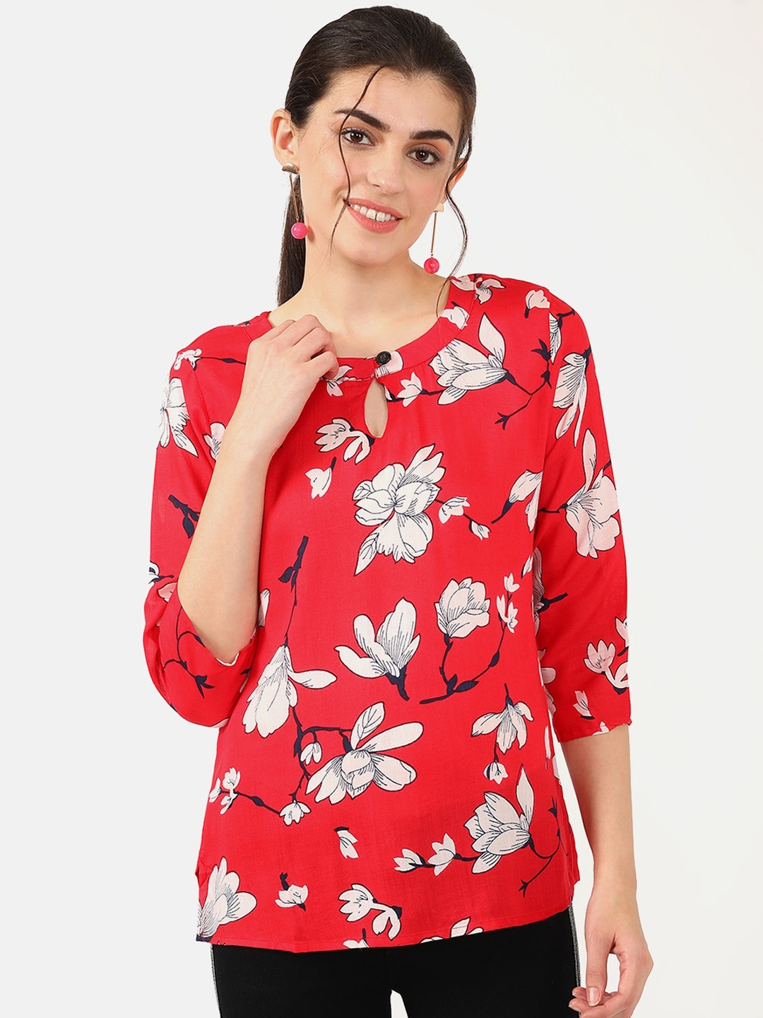 

V2 Value & Variety Red & White Floral Tie-Up Neck Regular Top