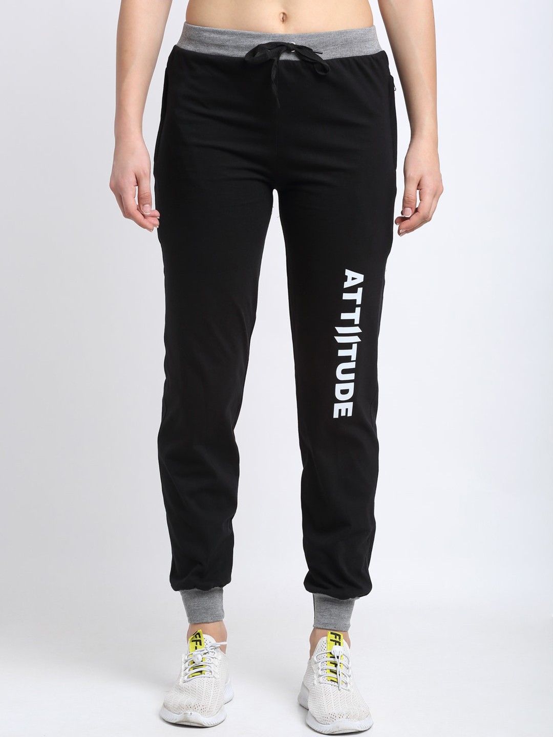 

VIMAL JONNEY Women Black Solid Straight Fit Joggers