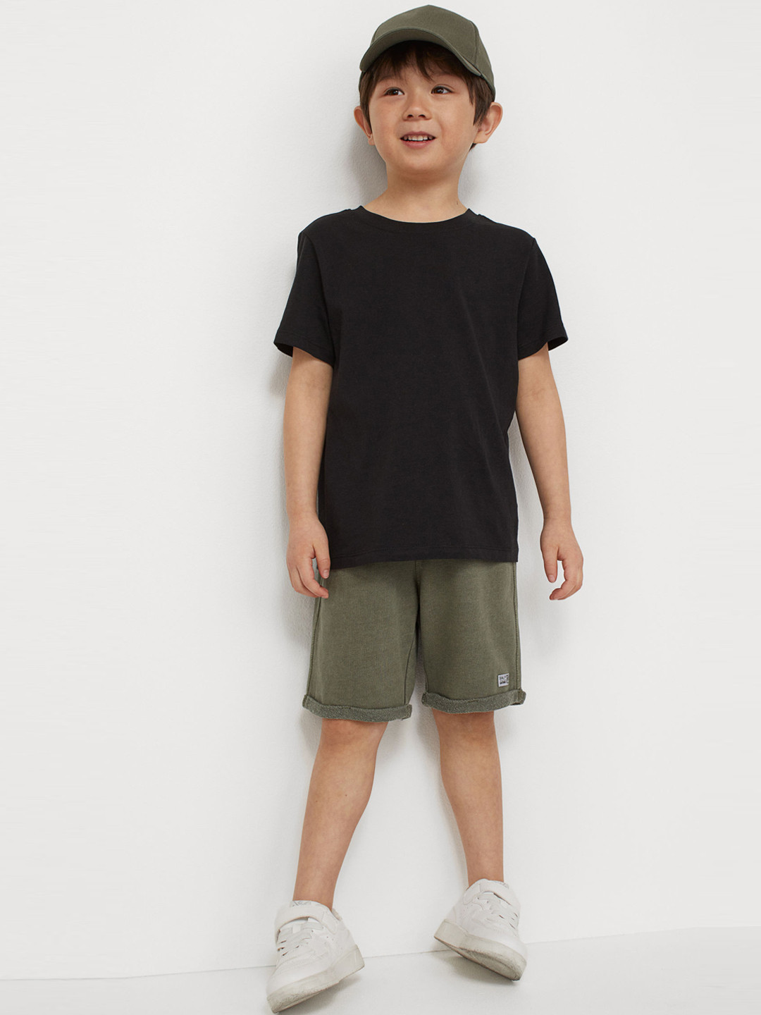 

H&M Boys Olive Green Solid Sweatshirt Shorts