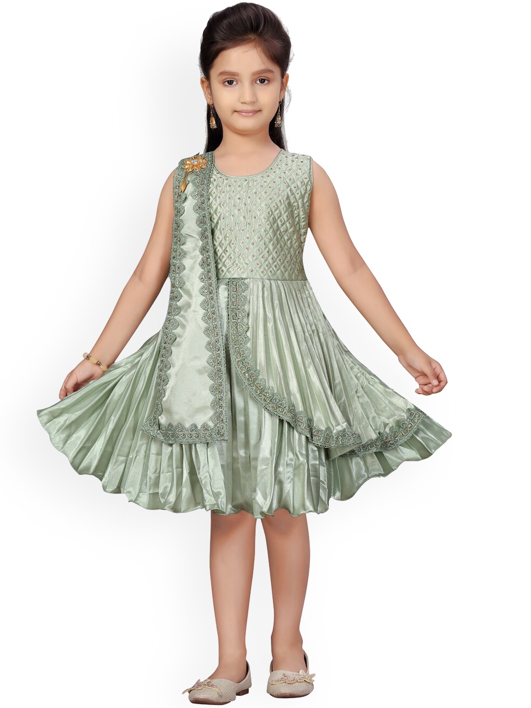 

Aarika Girls Green Embellished Fit and Flare Silk Dress