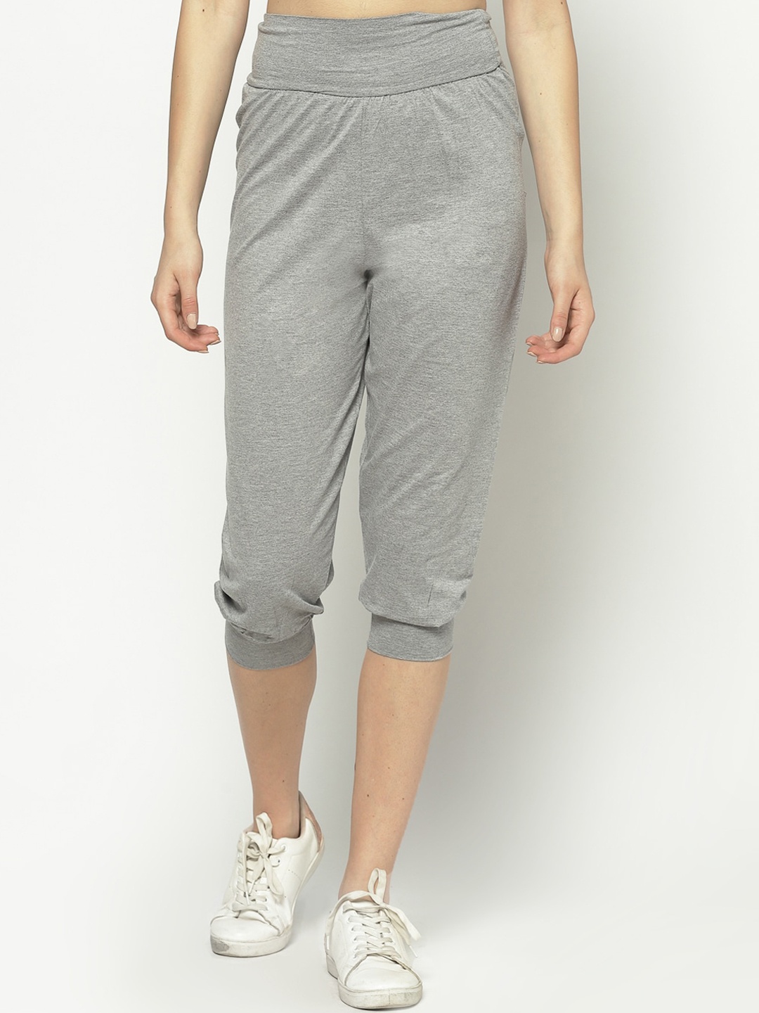 

Sera Women Grey Melange Solid High Rise Three-Fourth Length Joggers
