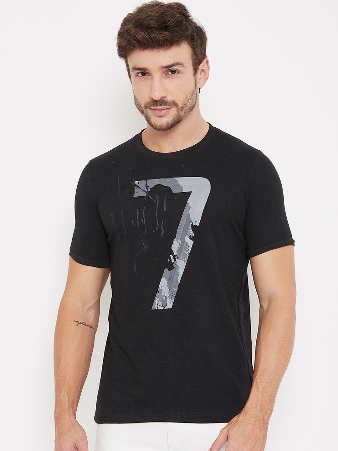 

Bishop Cotton Men Black Printed Round Neck T-shirt