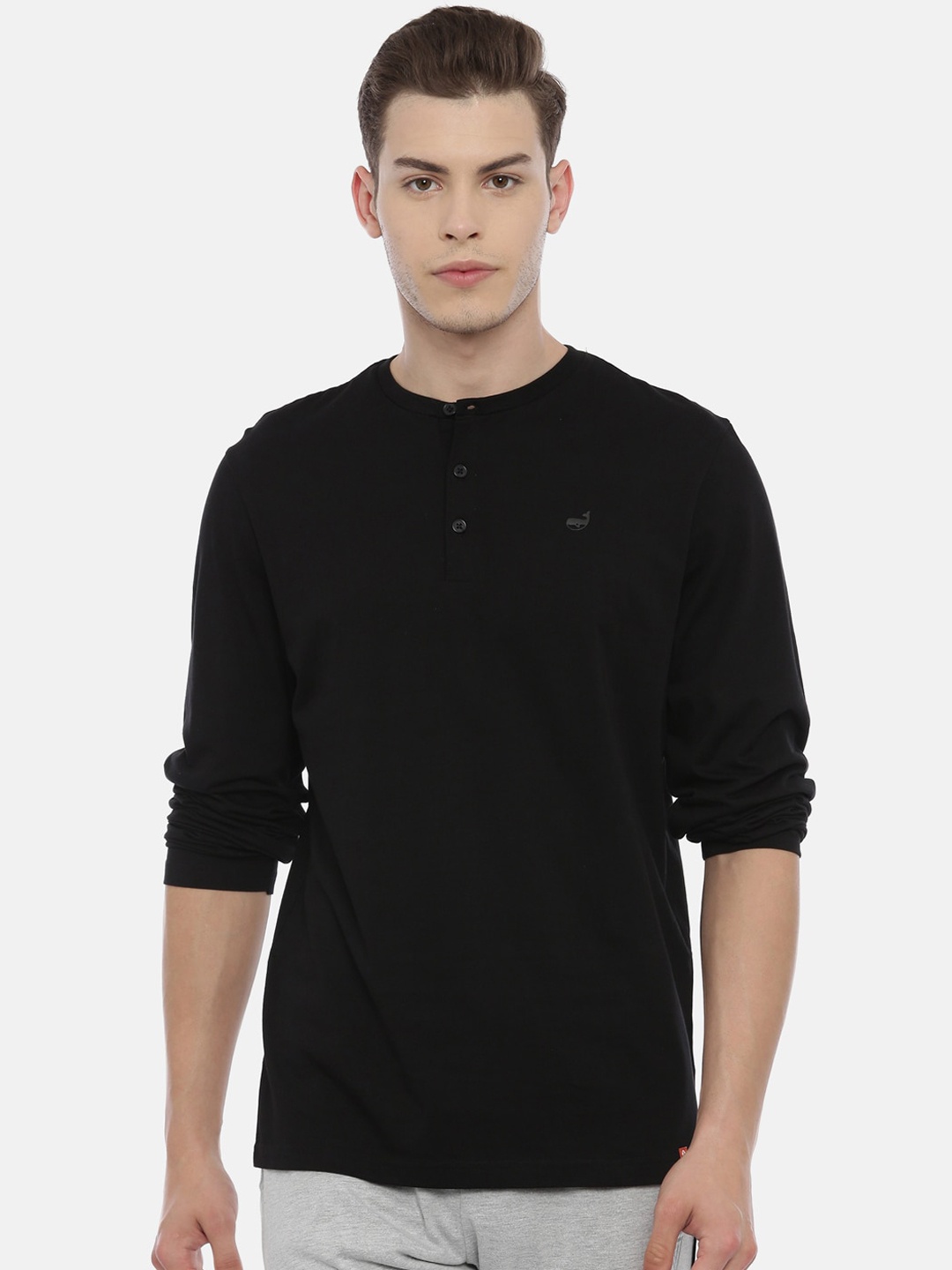 

3PIN Men Black Solid Henley Neck T-shirt