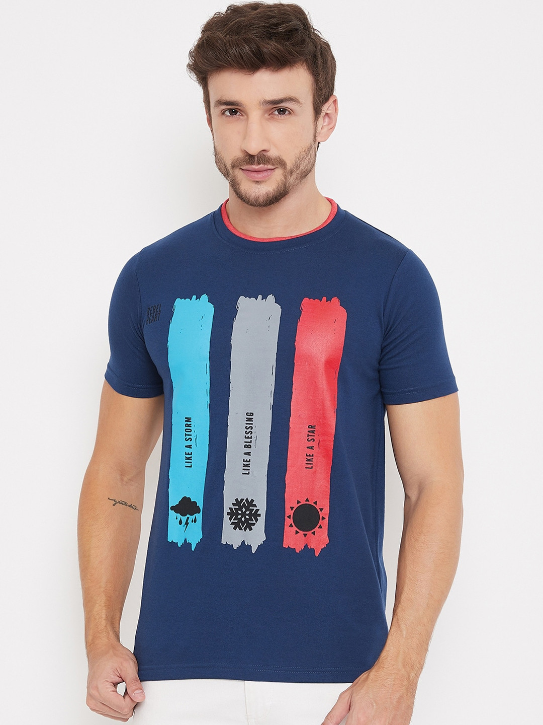 

Bishop Cotton Men Navy Blue & Grey Printed Round Neck Cotton T-shirt
