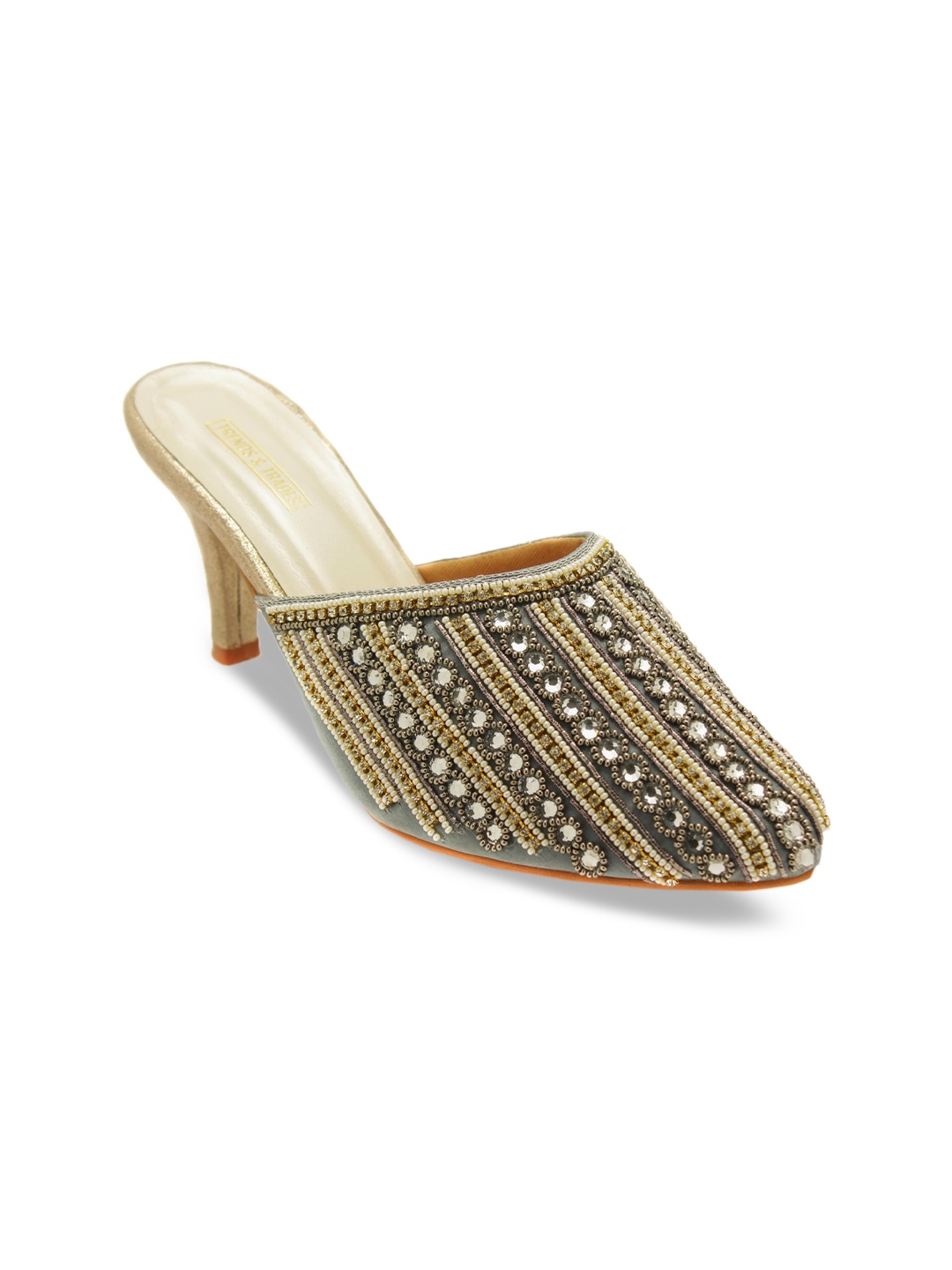 

TRENDS & TRADES Women Grey Woven Design Sandals