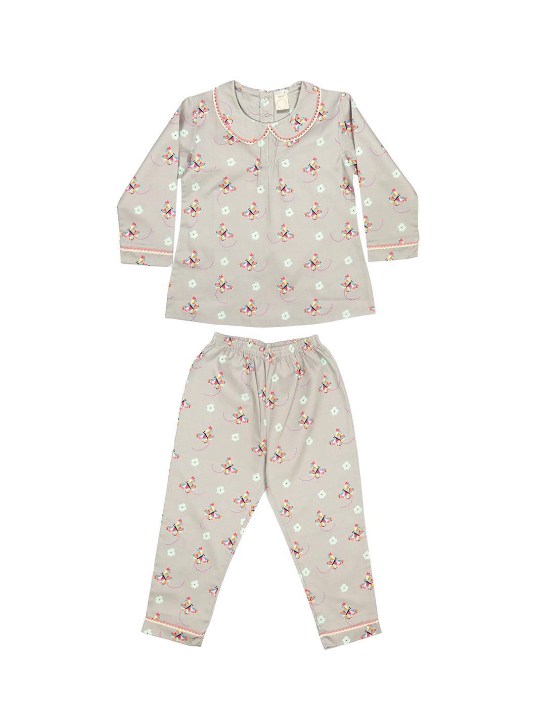 

CASA DE NEE NEE Girls Grey & White Printed Night suit