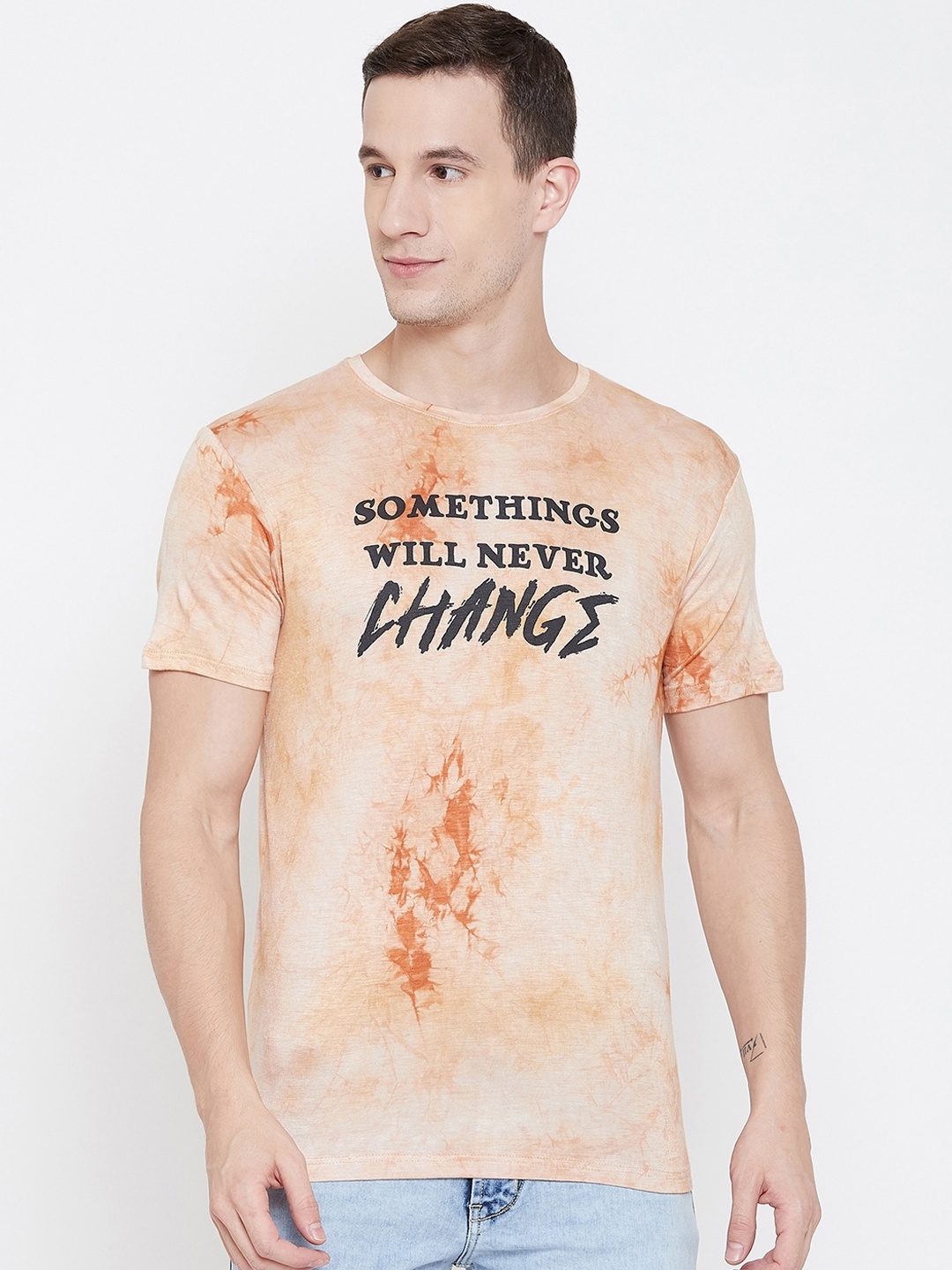 

armure Men Orange Printed Round Neck T-shirt