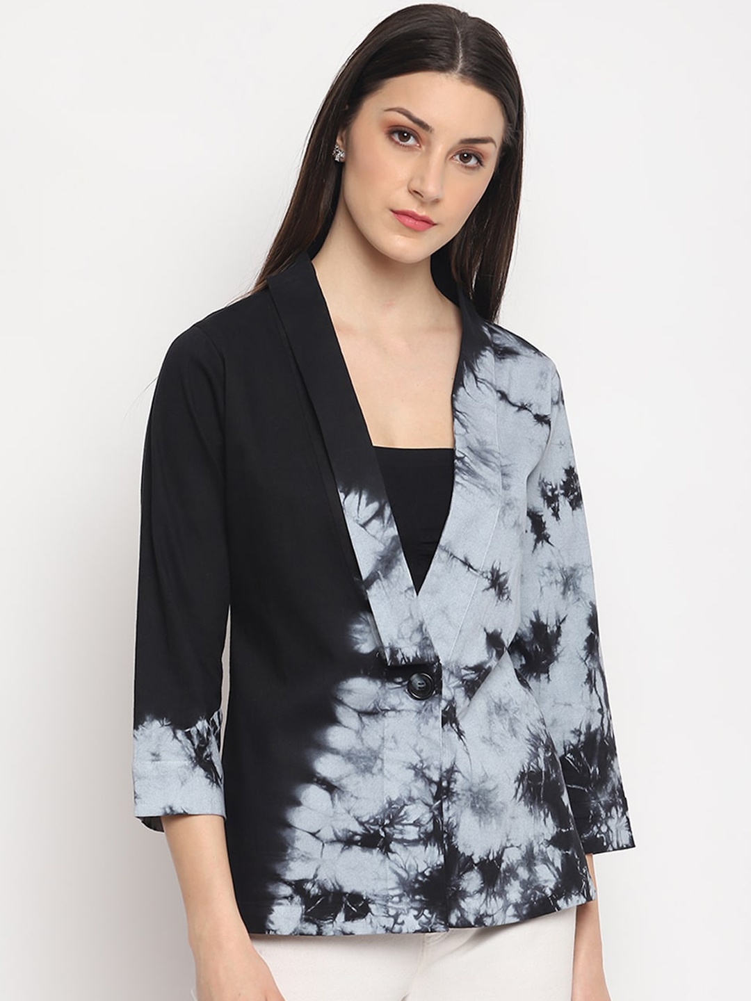 

OTORVA Women Cotton Black Grey Printed Tailored Jacket