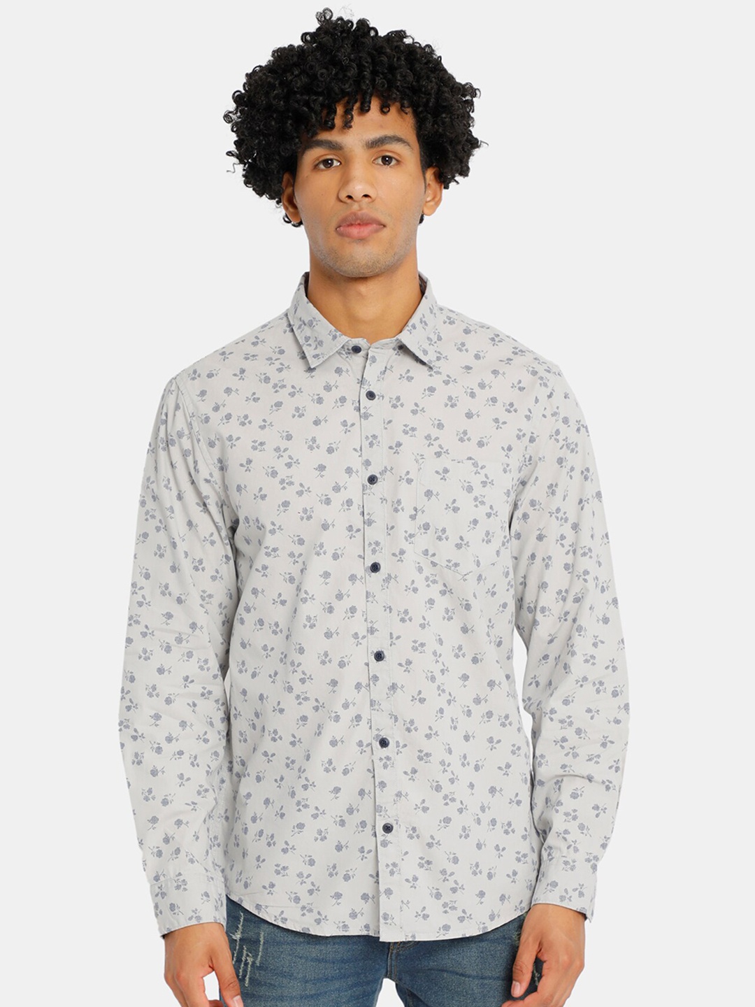 

Ruggers Men Grey & Blue Regular Fit Printed Casual Cotton Shirt