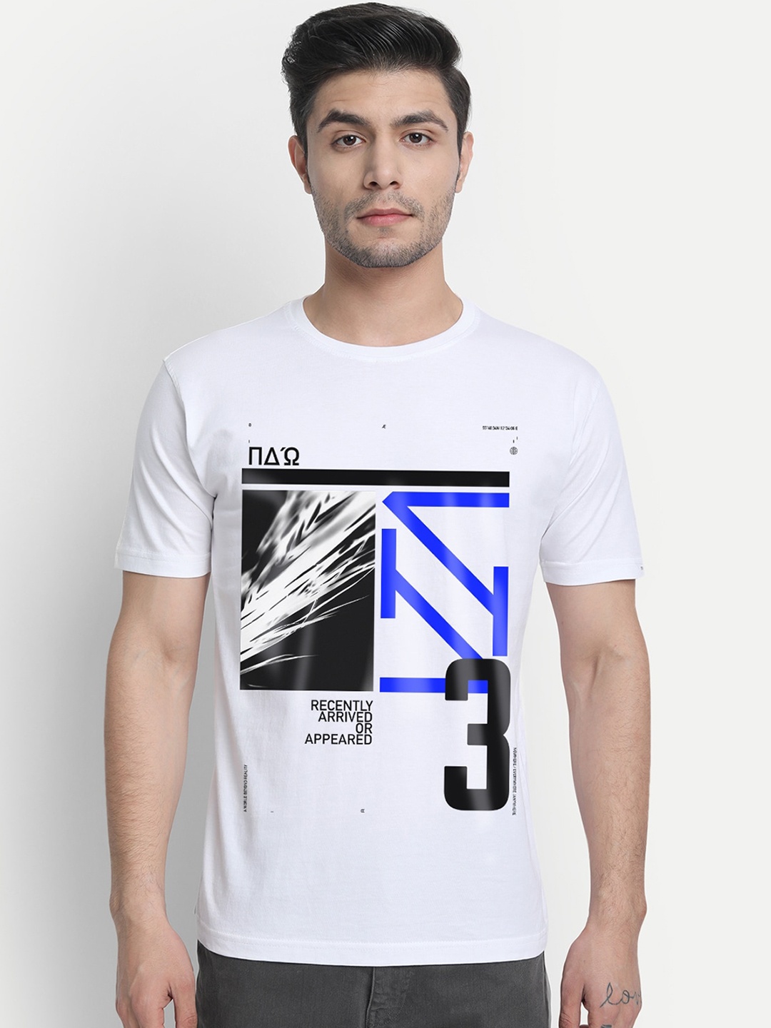 

THREADCURRY Men White Printed Round Neck T-shirt