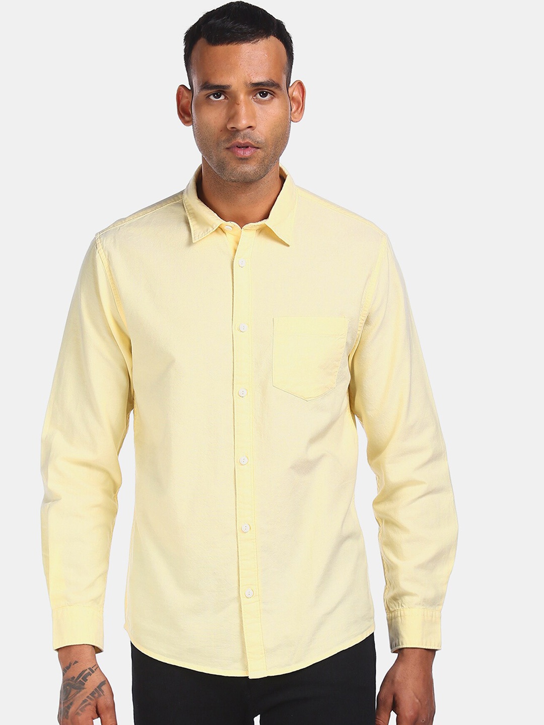 

Ruggers Men Yellow Regular Fit Solid Casual Shirt