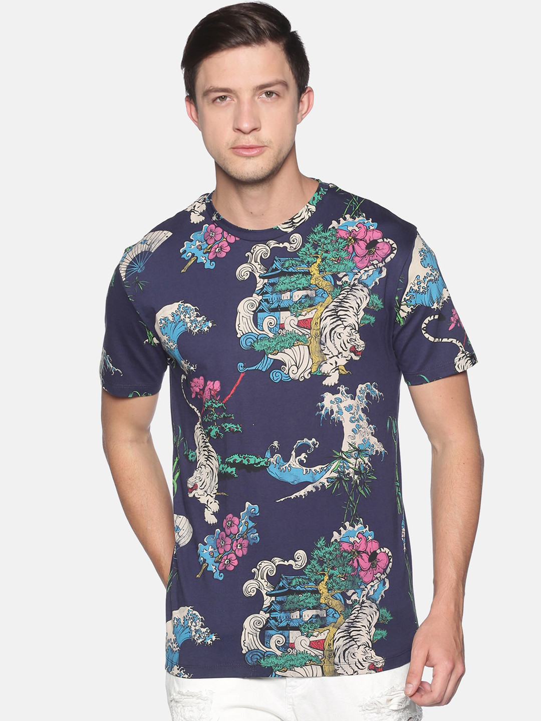 

UrGear Men Navy Blue Printed Round Neck Pure Cotton T-shirt