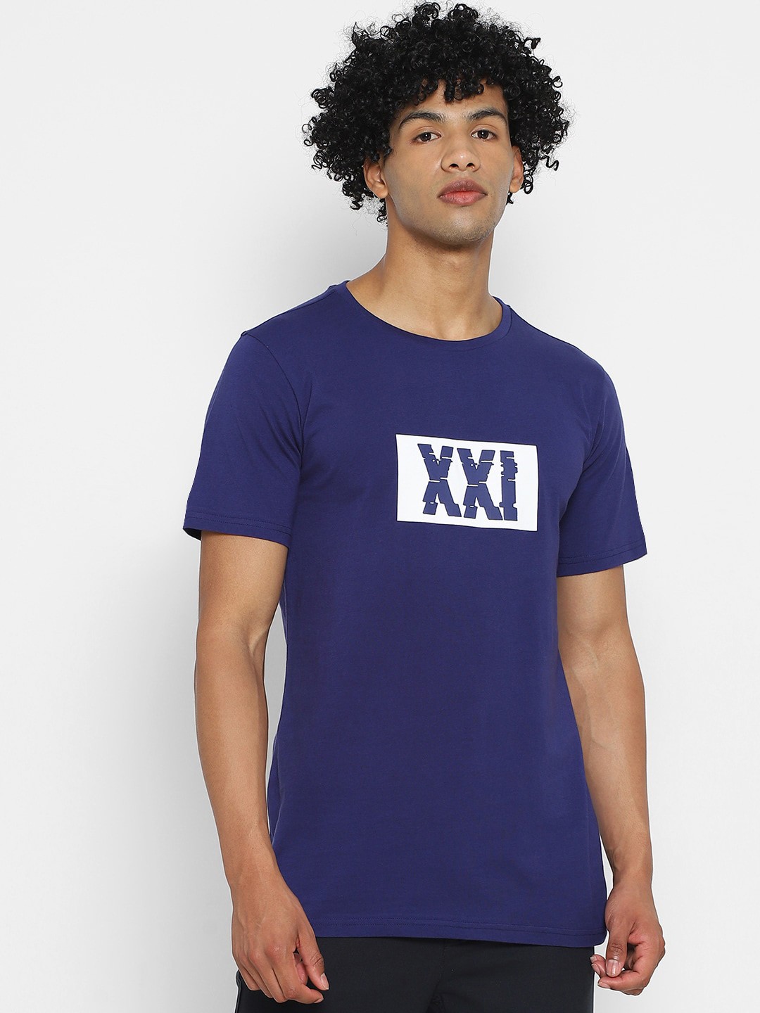 

FOREVER 21 Men Blue Printed Round Neck T-shirt