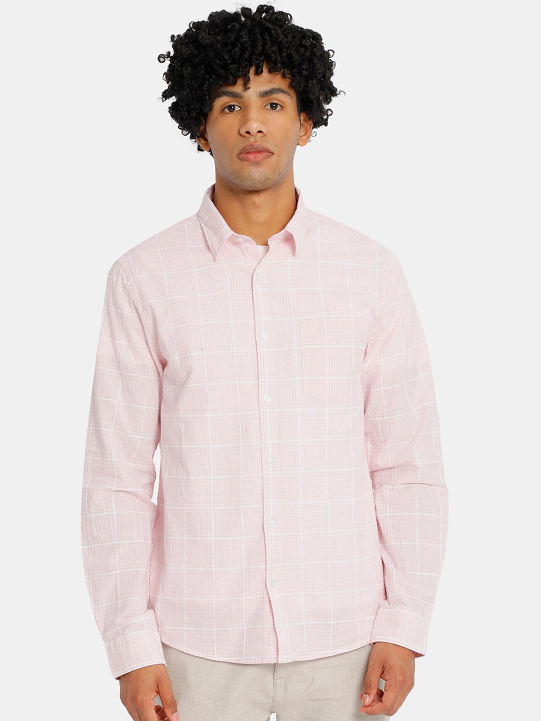 

Ruggers Men Pink & White Regular Fit Checked Cotton Casual Shirt