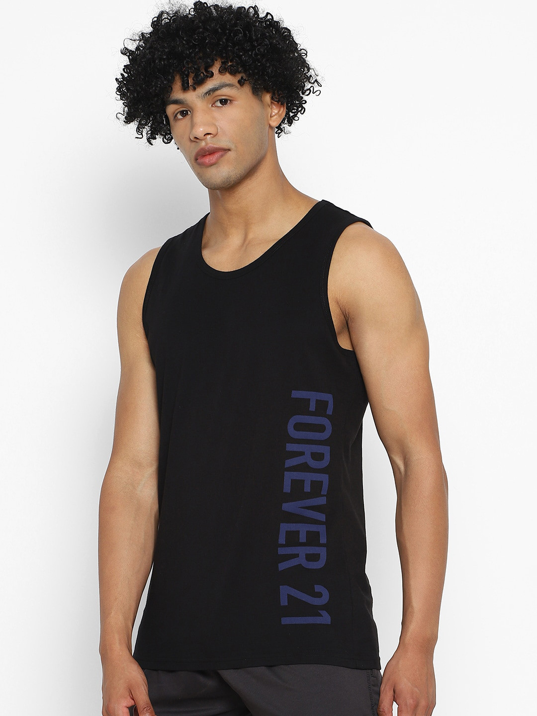 

FOREVER 21 Men Black Solid Cotton Innerwear Vest