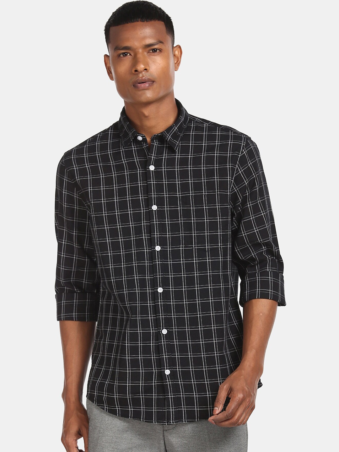 

Ruggers Men Black Regular Fit Checked Cotton Casual Shirt