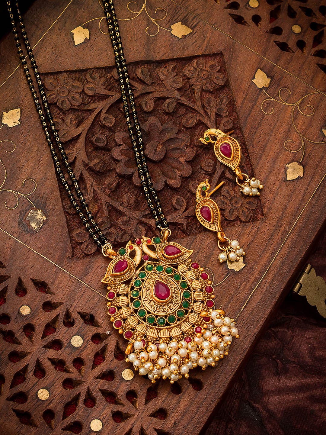 

aadita Gold-Plated Black & Pink & Pearl-Beaded Mangalsutra With Earrings