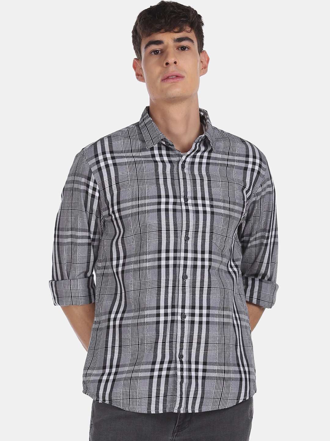 

Ruggers Men Black Regular Fit Checked Casual Shirt
