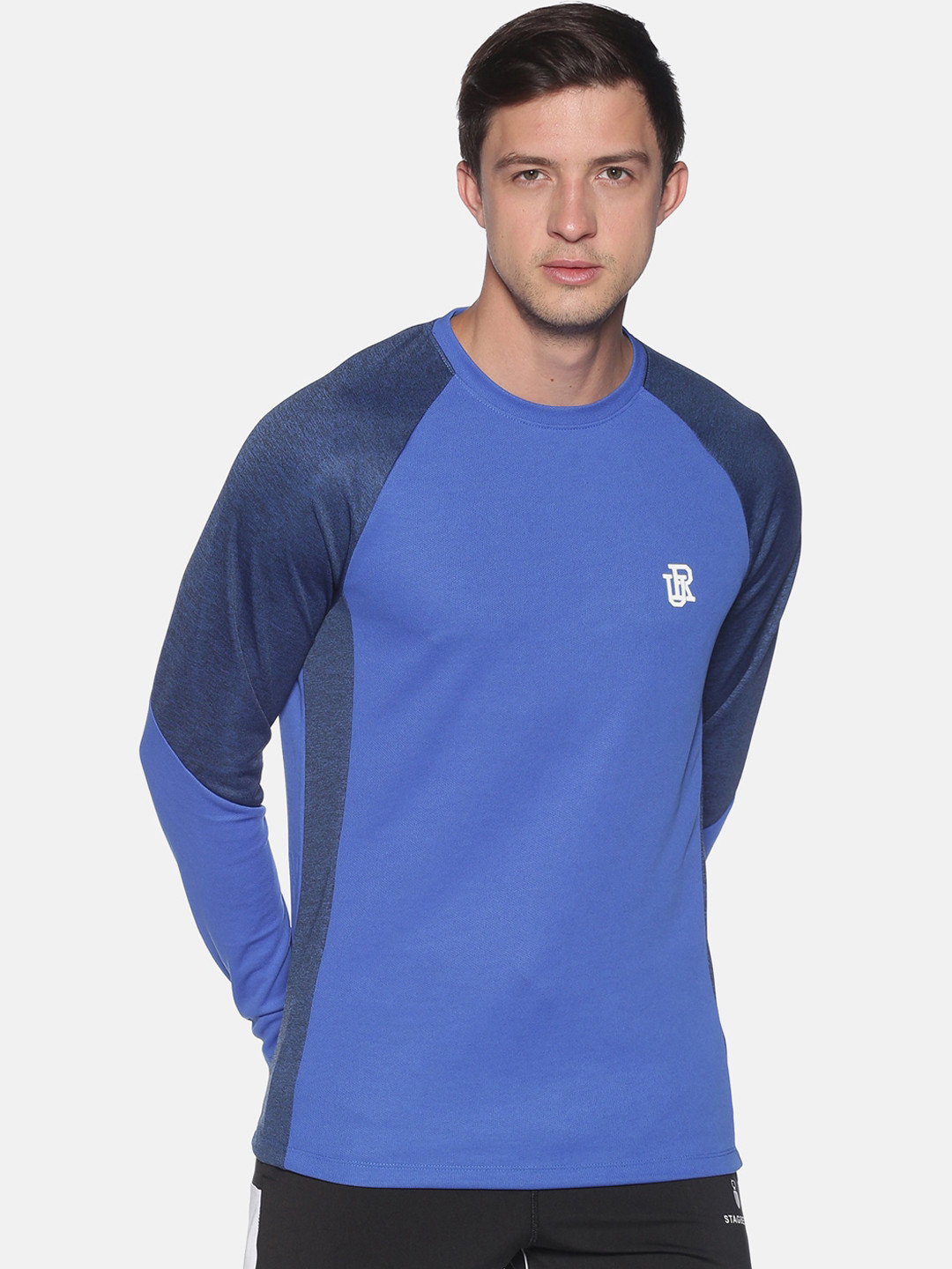 

UrGear Men Blue Colourblocked Round Neck T-shirt