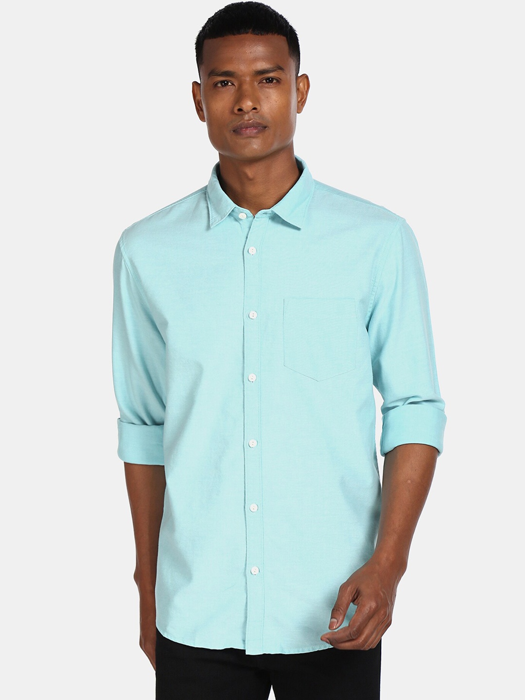 

Ruggers Men Turquoise Blue Regular Fit Solid Cotton Casual Shirt