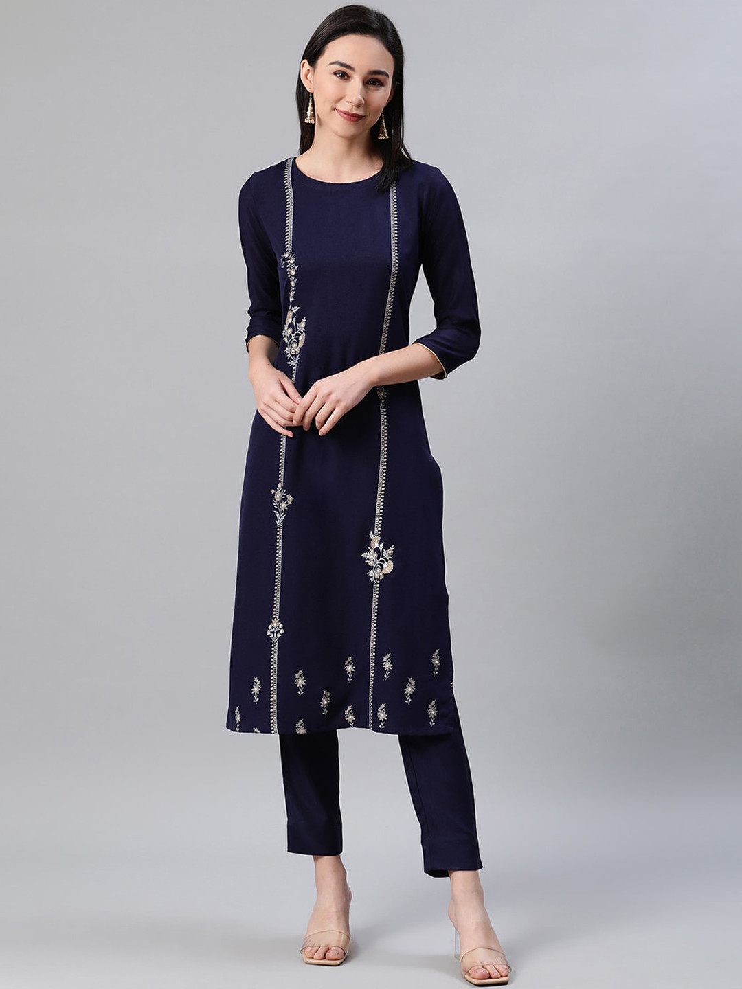 

ZIYAA Women Navy Blue Foil Printed Kurta with Trousers