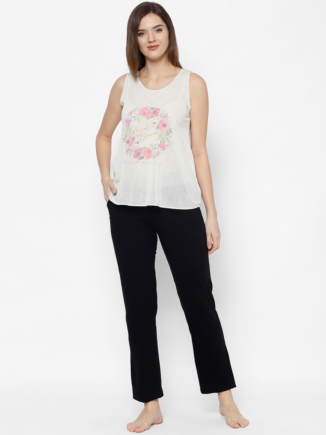 

VIMAL JONNEY Women Cream-Coloured & Black Printed Night Suit