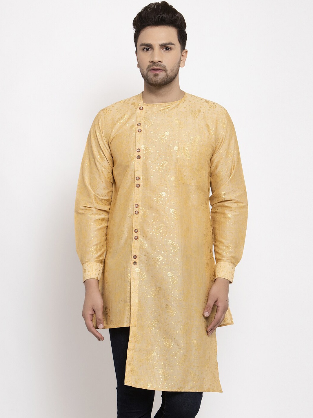

KLOTTHE Men Gold-Toned Kurta