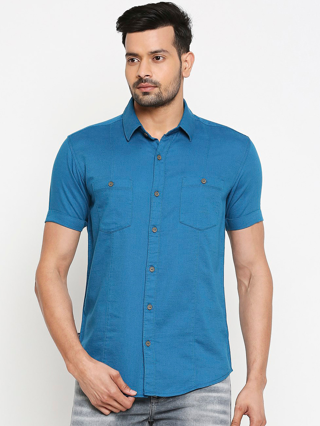 

Mufti Men Blue Slim Fit Solid Casual Shirt