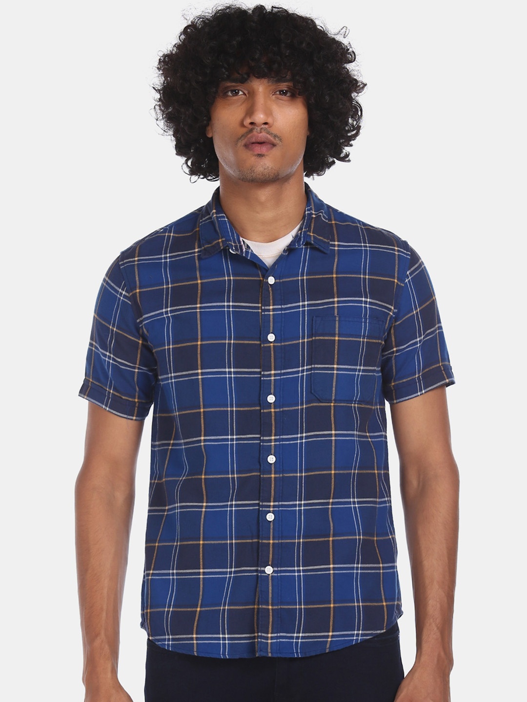 

Cherokee Men Blue Regular Fit Checked Cotton Casual Shirt