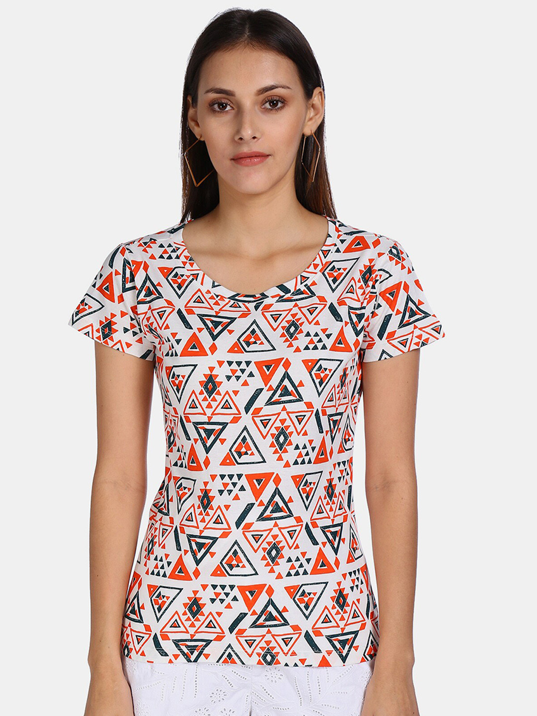 

Sugr Women White & Red Printed Round Neck Cotton T-shirt