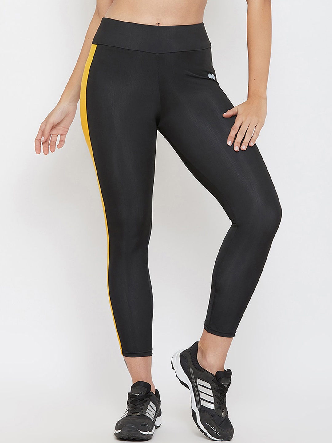 

Clovia Women Active Tights, Black