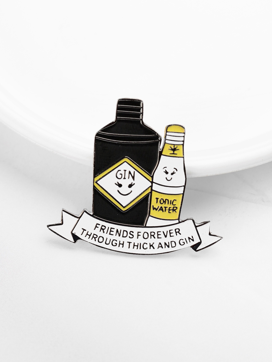 

Bigsmall Black & White Gin & Tonic Patterned Lapel Pin