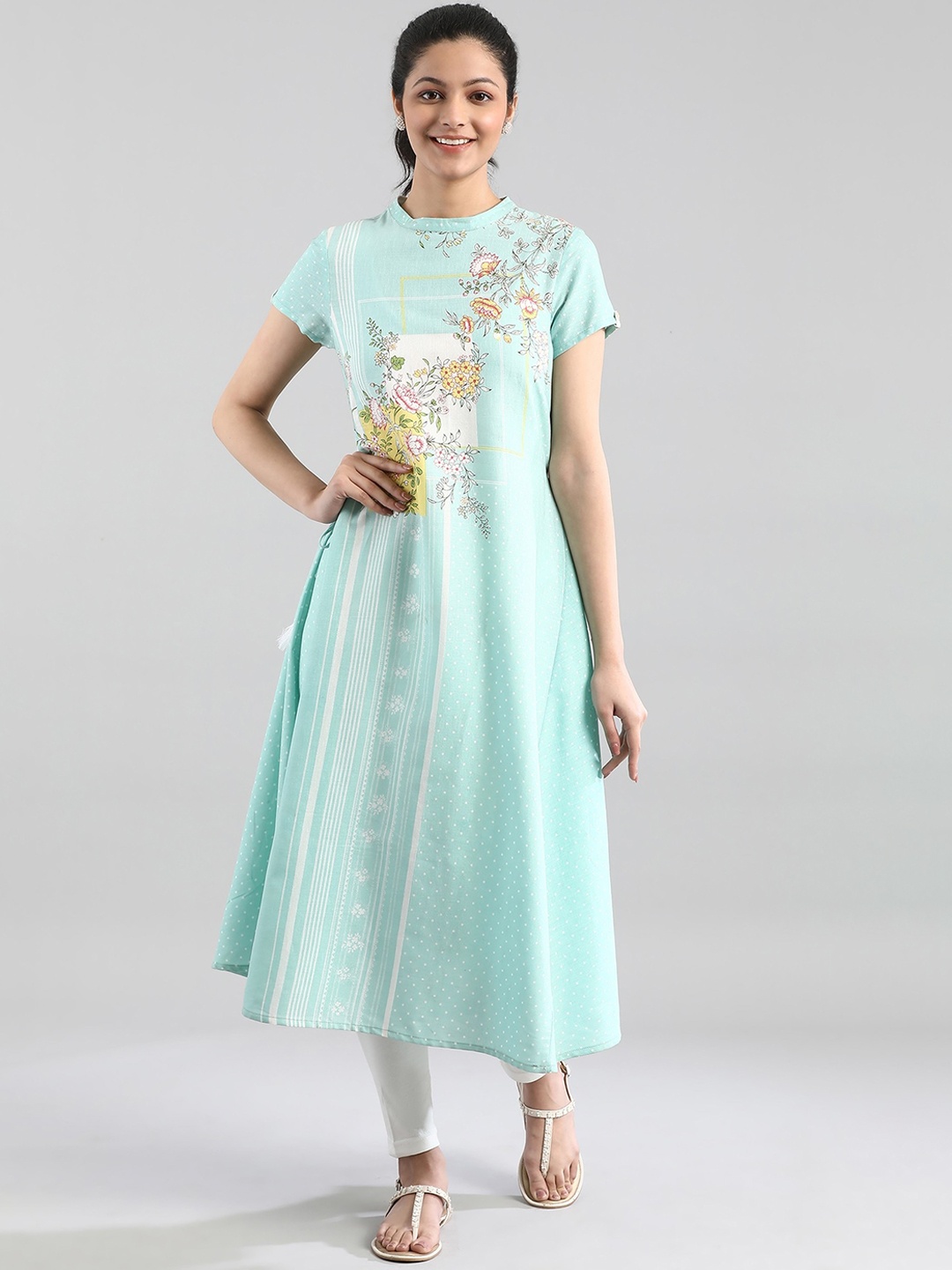 

AURELIA Women Turquoise Blue & Off White Floral Printed Kurta