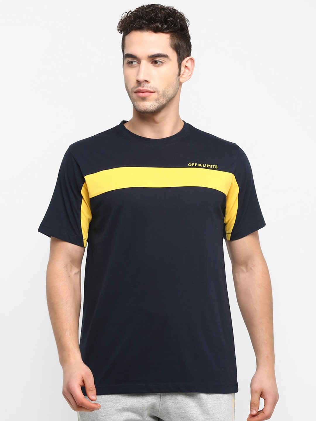 

OFF LIMITS Men Navy Blue & Yellow Colourblocked Round Neck T-shirt