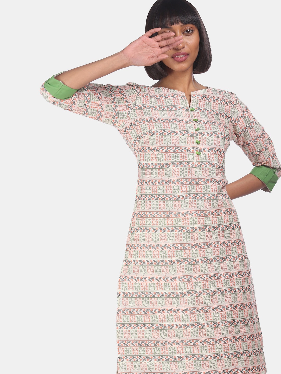 

Karigari Women Off White & Red Ethnic Motifs Printed Kurta