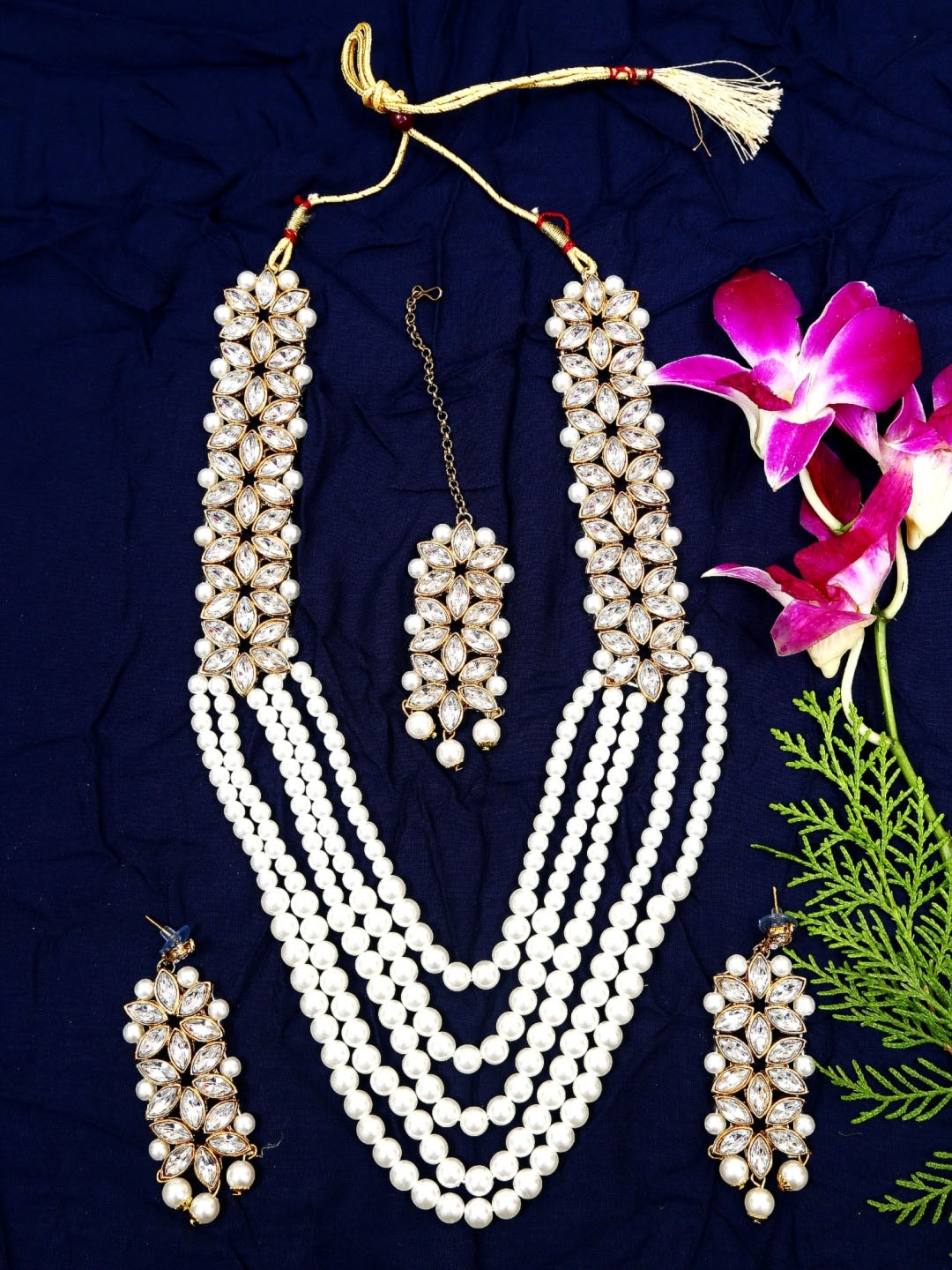 

Crunchy Fashion White Antique Gold-Plated Beaded & Stone-Studded Jewellery Set
