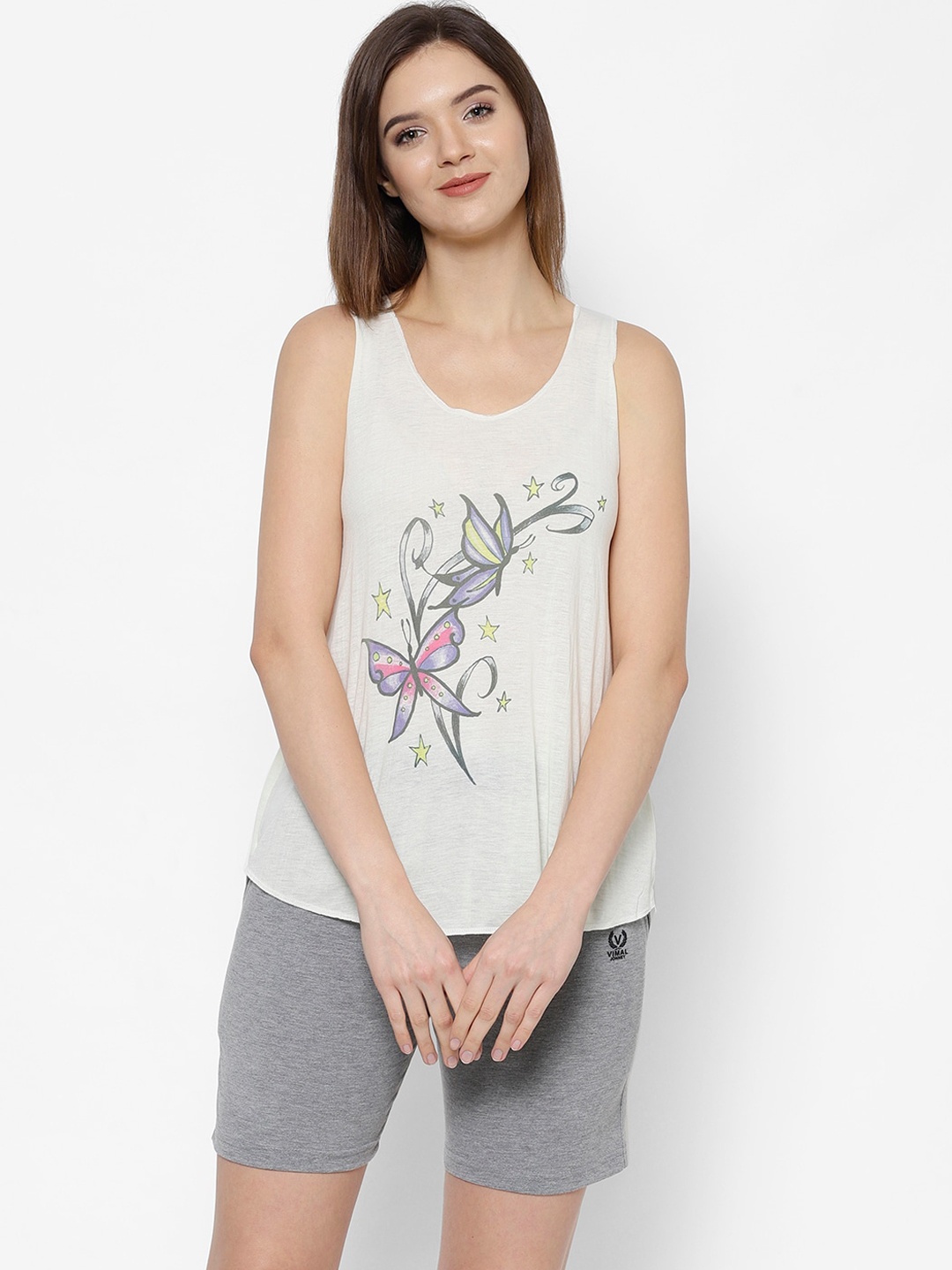

VIMAL JONNEY Women Cream-Coloured & Grey Printed T-shirt & Shorts