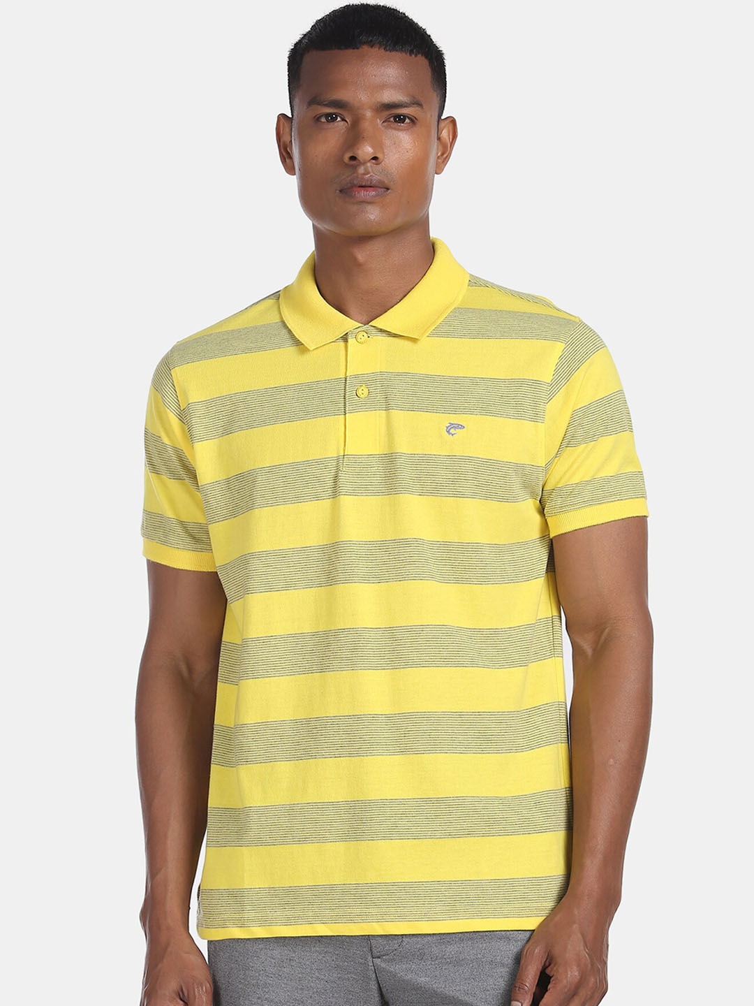 

Ruggers Men Yellow Striped Polo Collar T-shirt