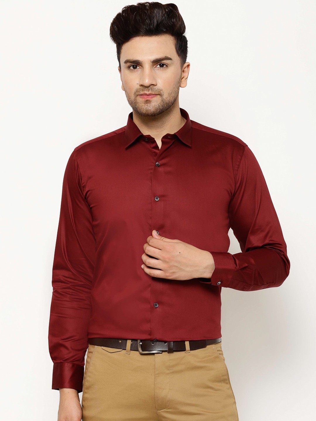 

EPPE Men Maroon Slim Fit Solid Formal Shirt