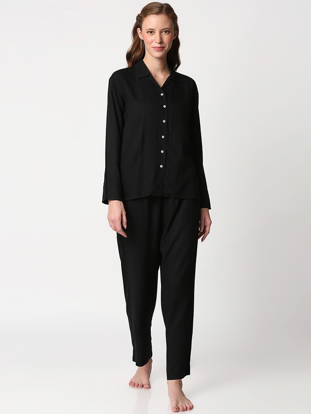 

Bewakoof Women Black Solid Night Suit