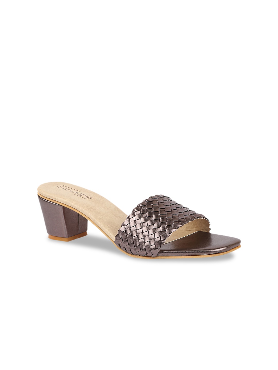 

Shoetopia Women Grey Woven Design Sandals